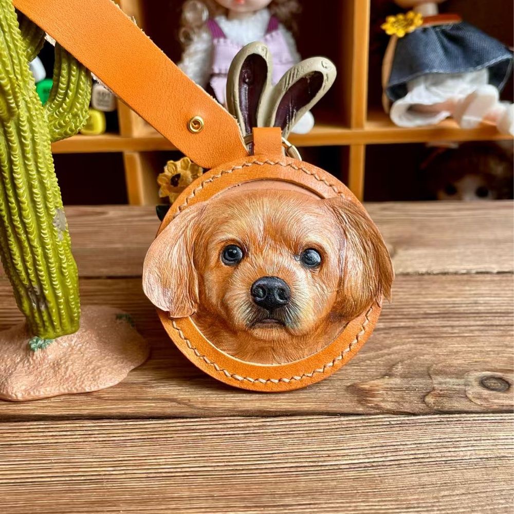 Handmade Leather Pet Portrait Keychain – Custom Dog or Cat Face Charm - lumipup